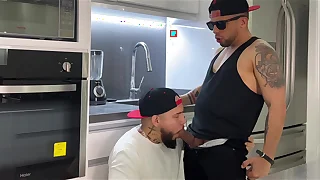 Mi Gymbro despues Del Gym , Nos Sacamos La Leche